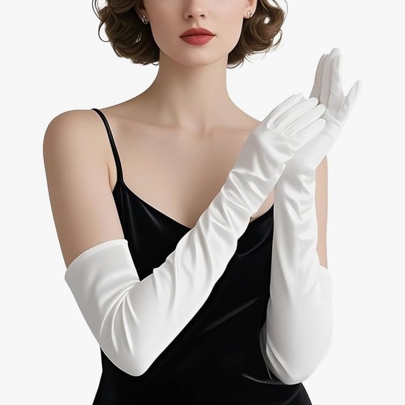 Elegant White Women's Gloves - Picture 3 of 3